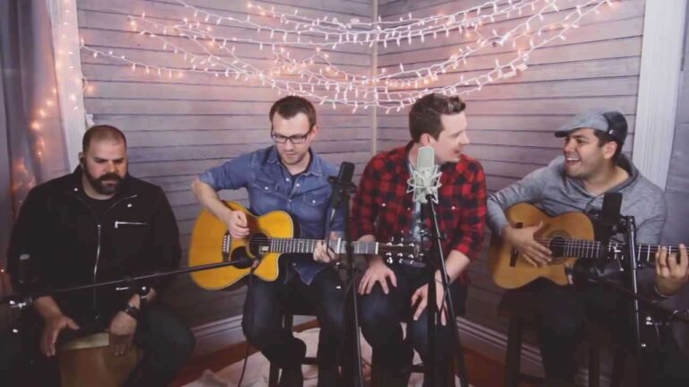 Unspoken-Feliz-Navidad-Acoustic-Performance